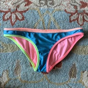 Triangle bikini bottoms XS